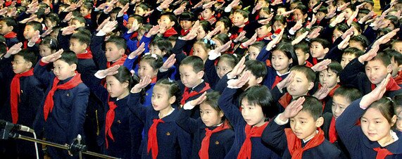 КНДР празднует день рождения Ким Чен Ира на фоне внутренней борьбы